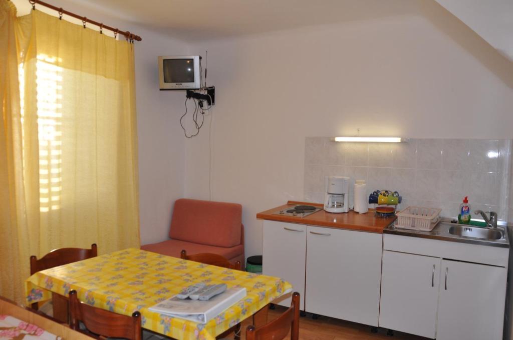 Apartments Lucic دوبروفينك الغرفة الصورة